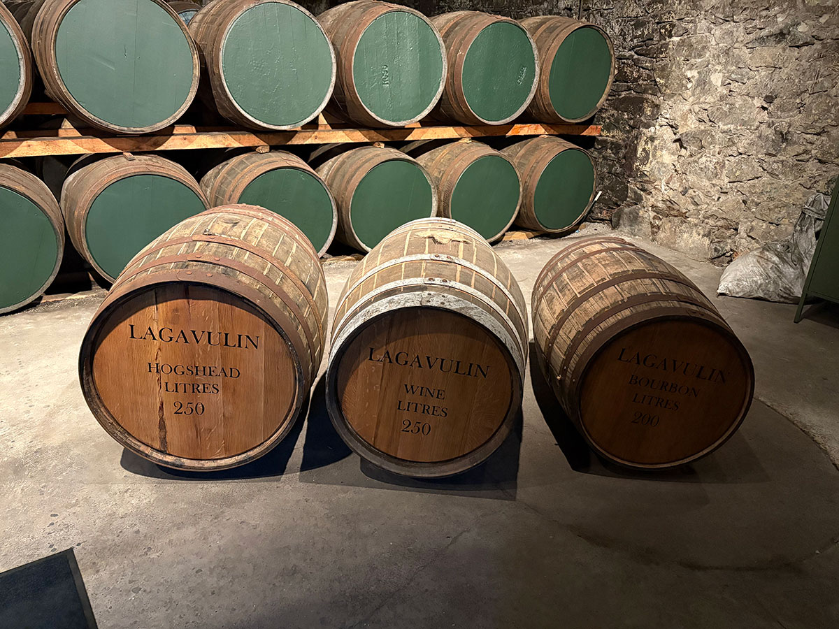 laga_barell LAGAVULIN蒸溜所ピーター・マッキー